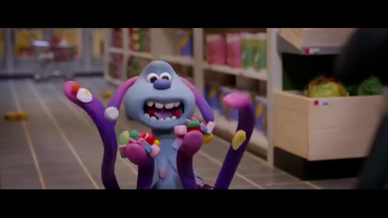 A Shaun the Sheep Movie: Farmageddon - Eating candy