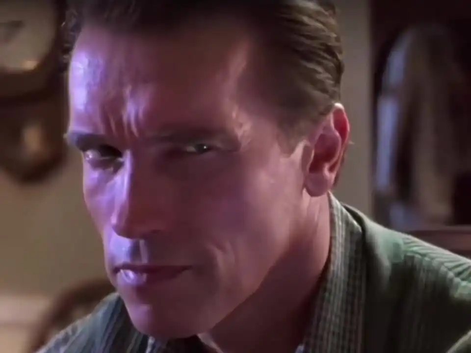 Arnold Schwarzenegger - Glaring stare