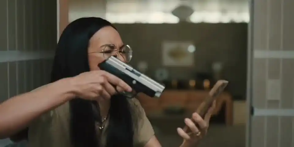 Beef - Pointing gun at phone