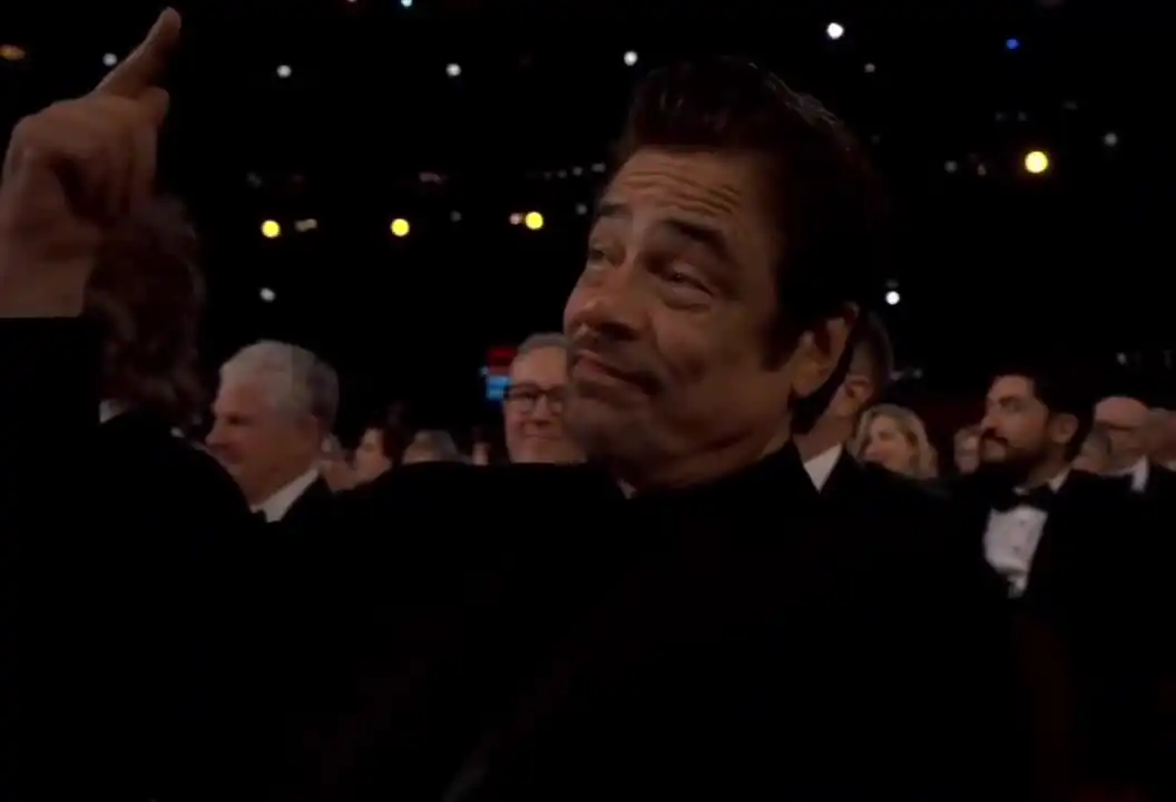 Benicio Del Toro - Hurry up. Get on with it.