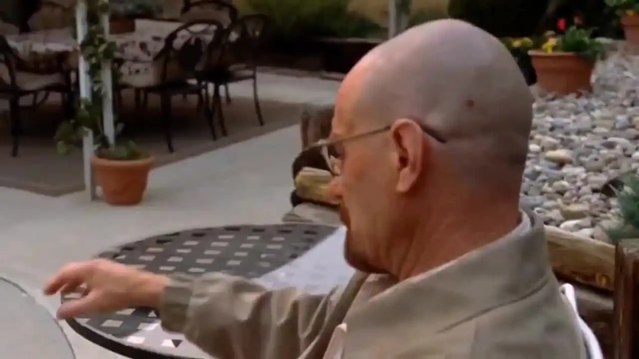 Breaking Bad - Russian roulette spinning handgun