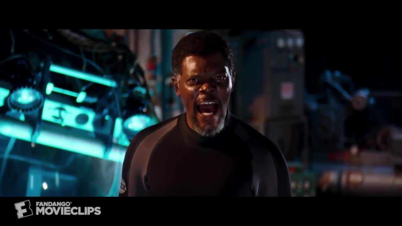 Deep Blue Sea - Samuel L. Jackson speech interrupted by a shark