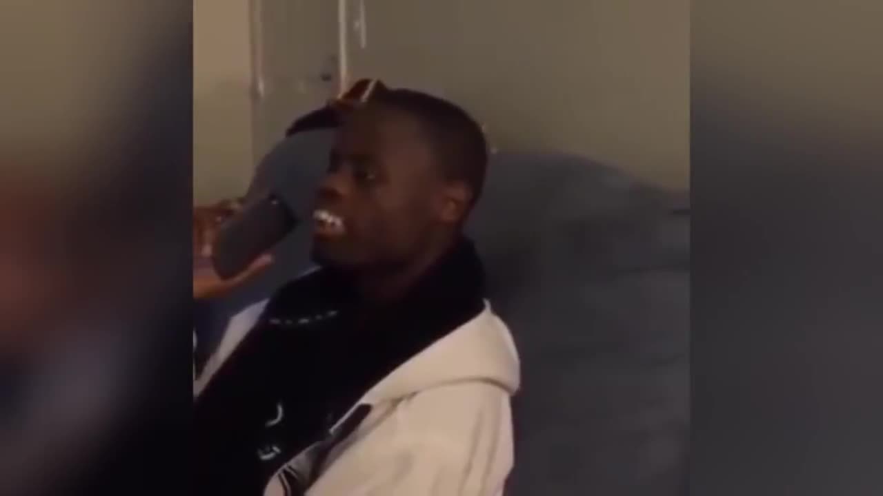 Vine Deez Nuts Short