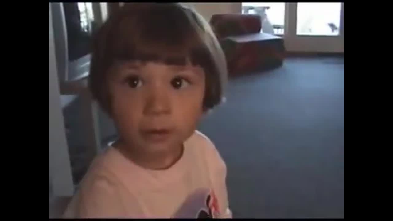 Vine - I said, I'm going to kick his ask