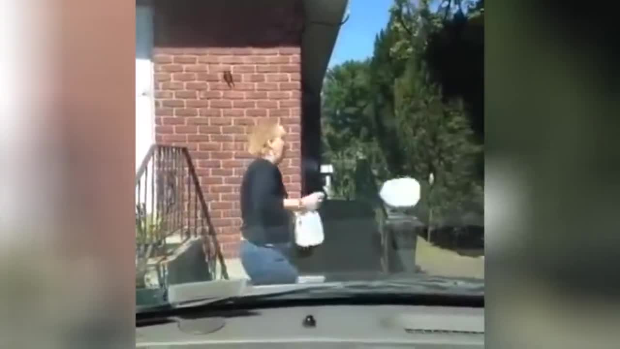 Vine Milk Throw